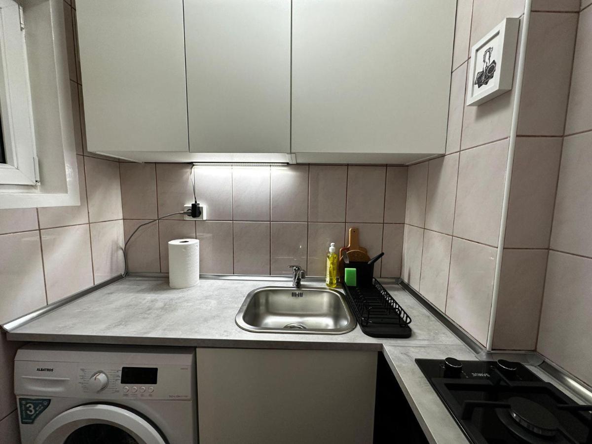 One Room Apartment Decebal Бухарест Екстер'єр фото